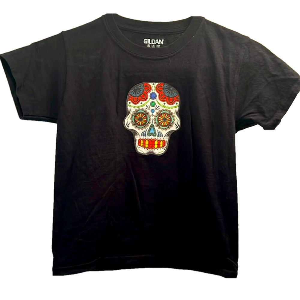 Gildan Tee Shirt, Size XS, PTP 15”, L18”, Black,